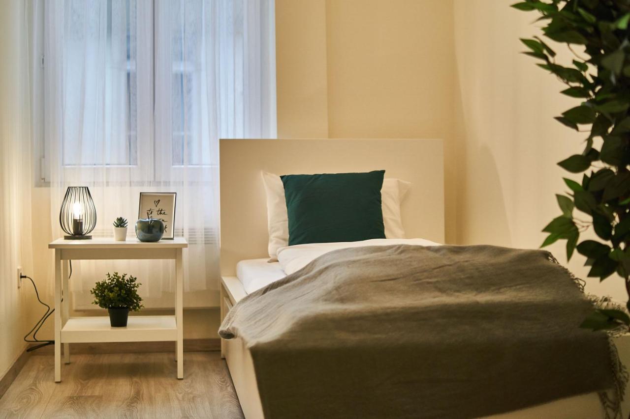 F4 Design Apartment- Budapest Eksteriør billede